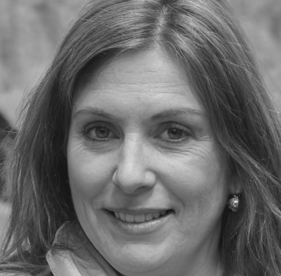 Teilnehmerin mit entspanntem Gesichtsausdruck